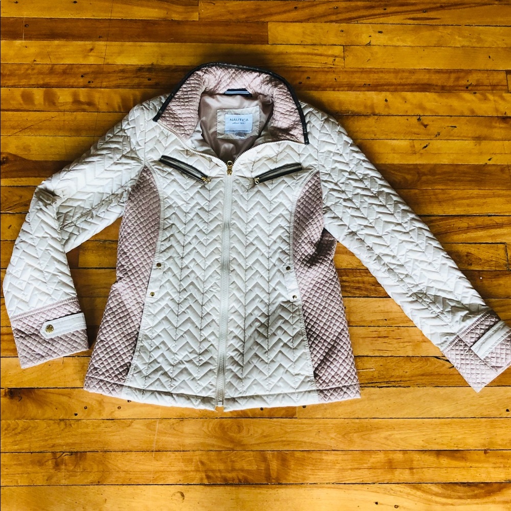 Nautica woman’s winter coat size M. No blemishes